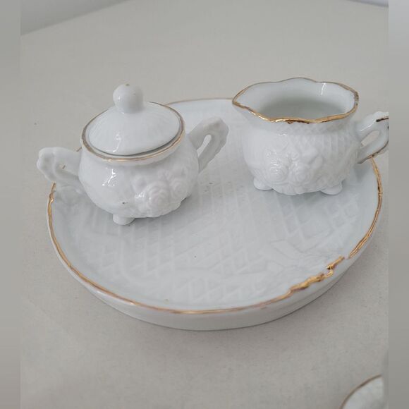 Micro Porcelain Tea Set Display White Gold Trim Tea Party Dollhouse Mini Size - Picture 4 of 8